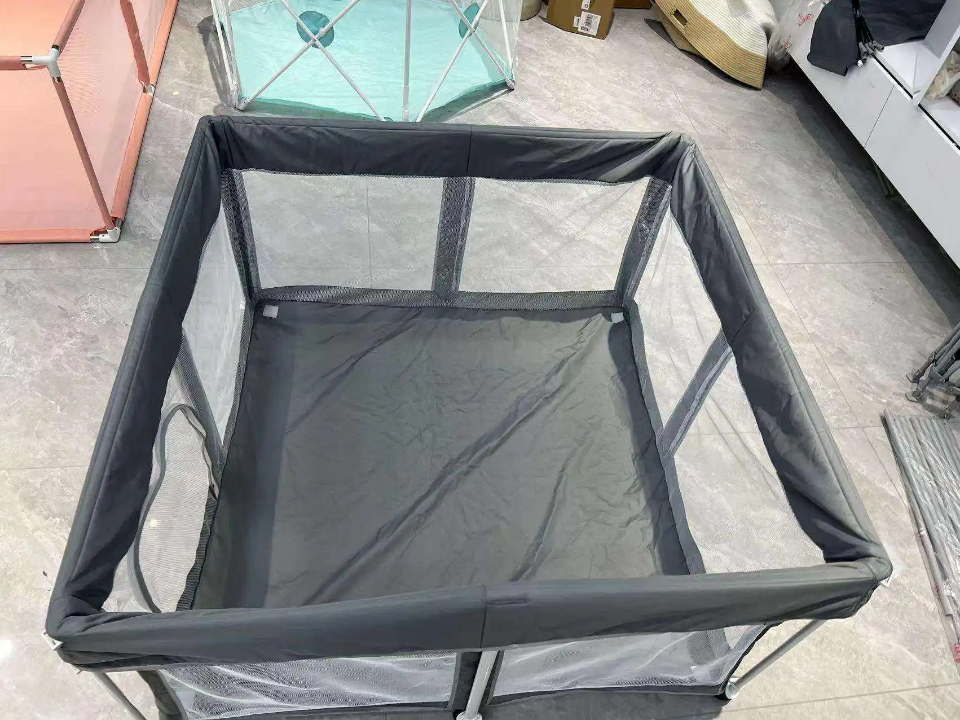 Baby playpen yard